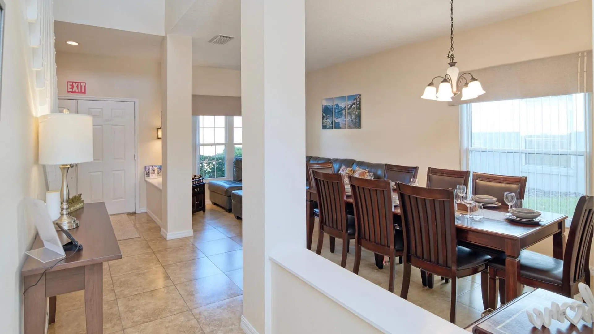 Sunny, Family-Friendly Villa With Large Pool In Gated Community Near Disney Davenport